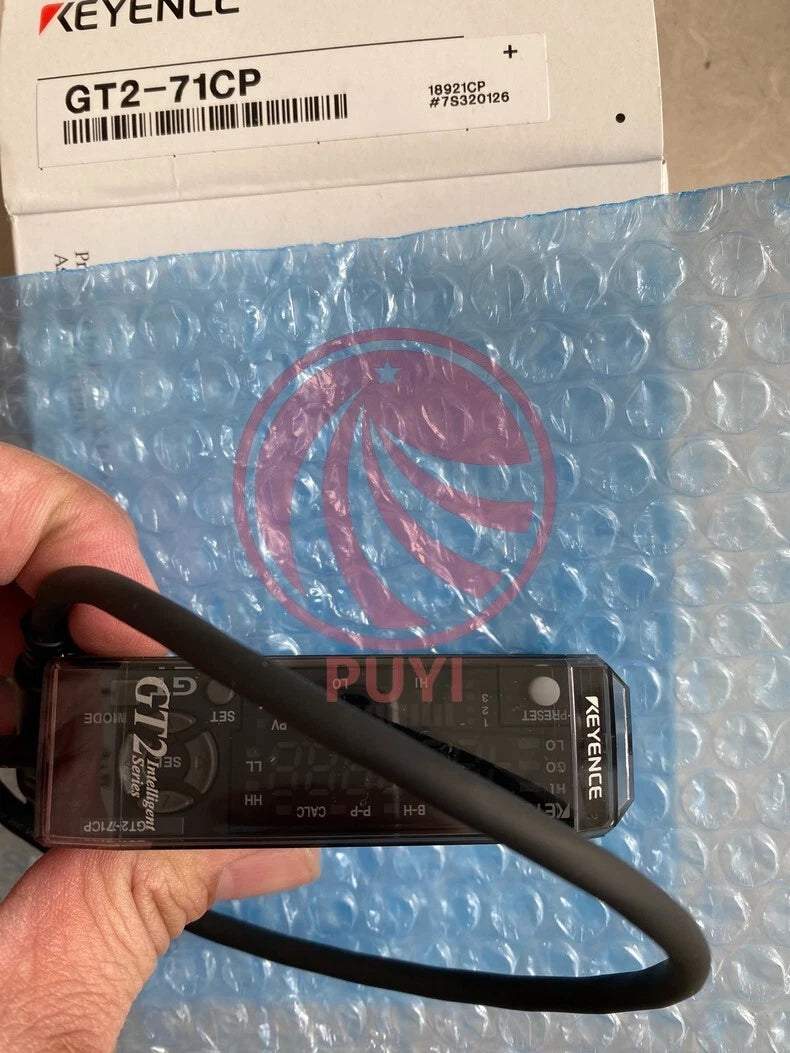 New In Box KEYENCE GT2-71CP Photoelectric Sensor