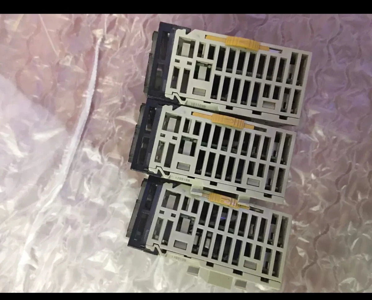 Omron CJ1W-II101 PLC Expansion Module