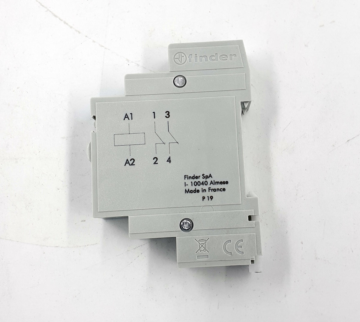 Industrial Relay Switching Current by Finder