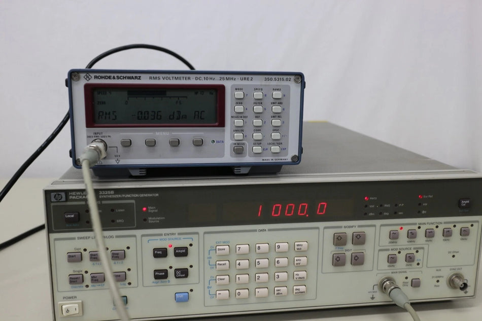 HP 3325B /001 21MHz Synthsized Generator