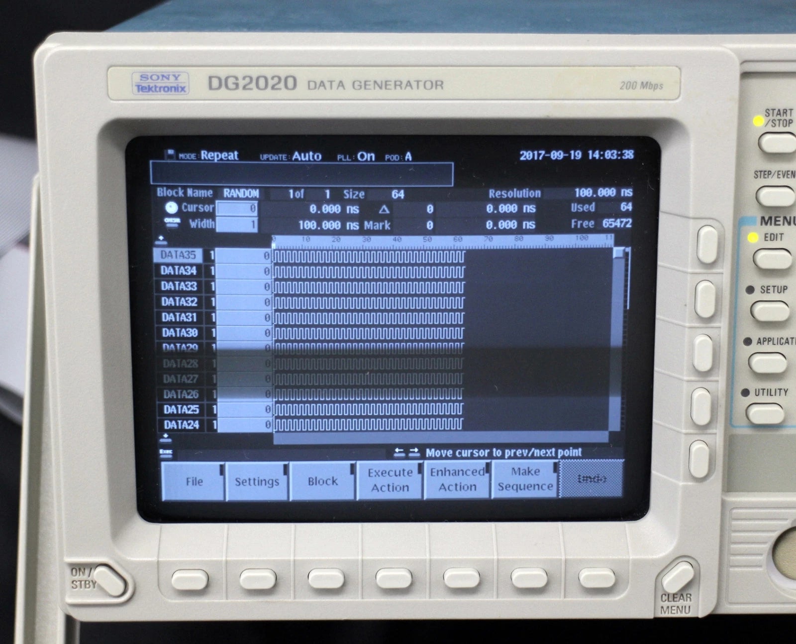 Tektronix DG2020 200MHZ DATA GENERATOR
