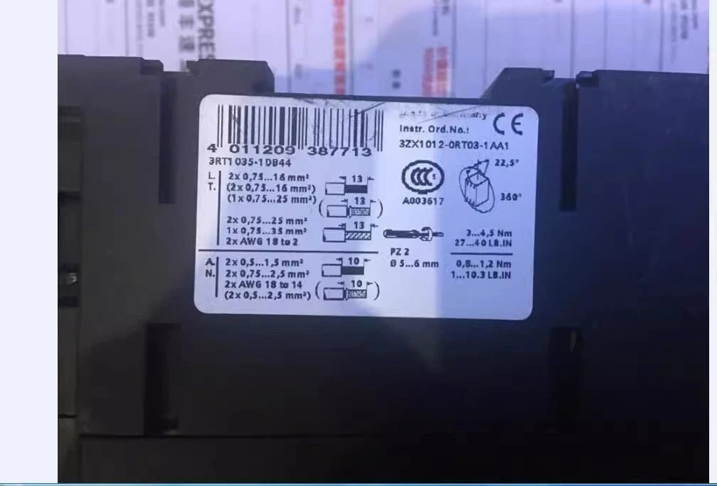 Siemens 3RT1035-1DB44 Contactor with 3 Poles 24V Coil