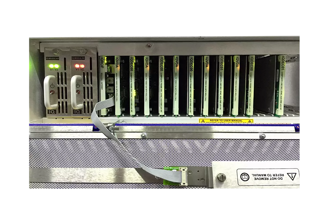 SNELL and WILCOX Analog Video DA with ROLLCALL IQVDA00