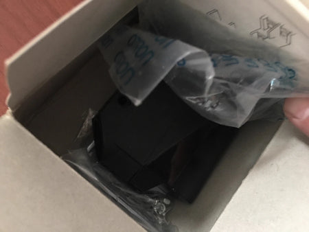 OMRON E3JM-DS70M4 Photoelectric Switch NIB