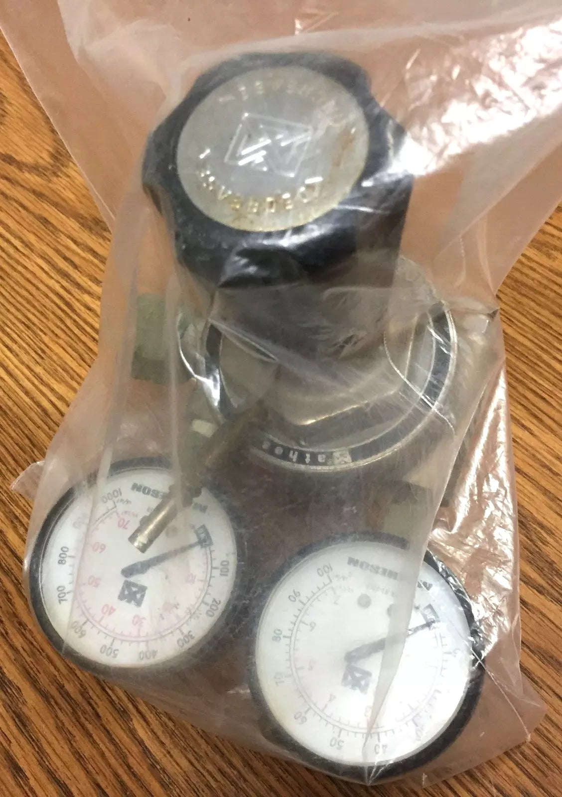 Matheson Model B15A-330 Gas Regulator: Reliable Pressure Control Tool