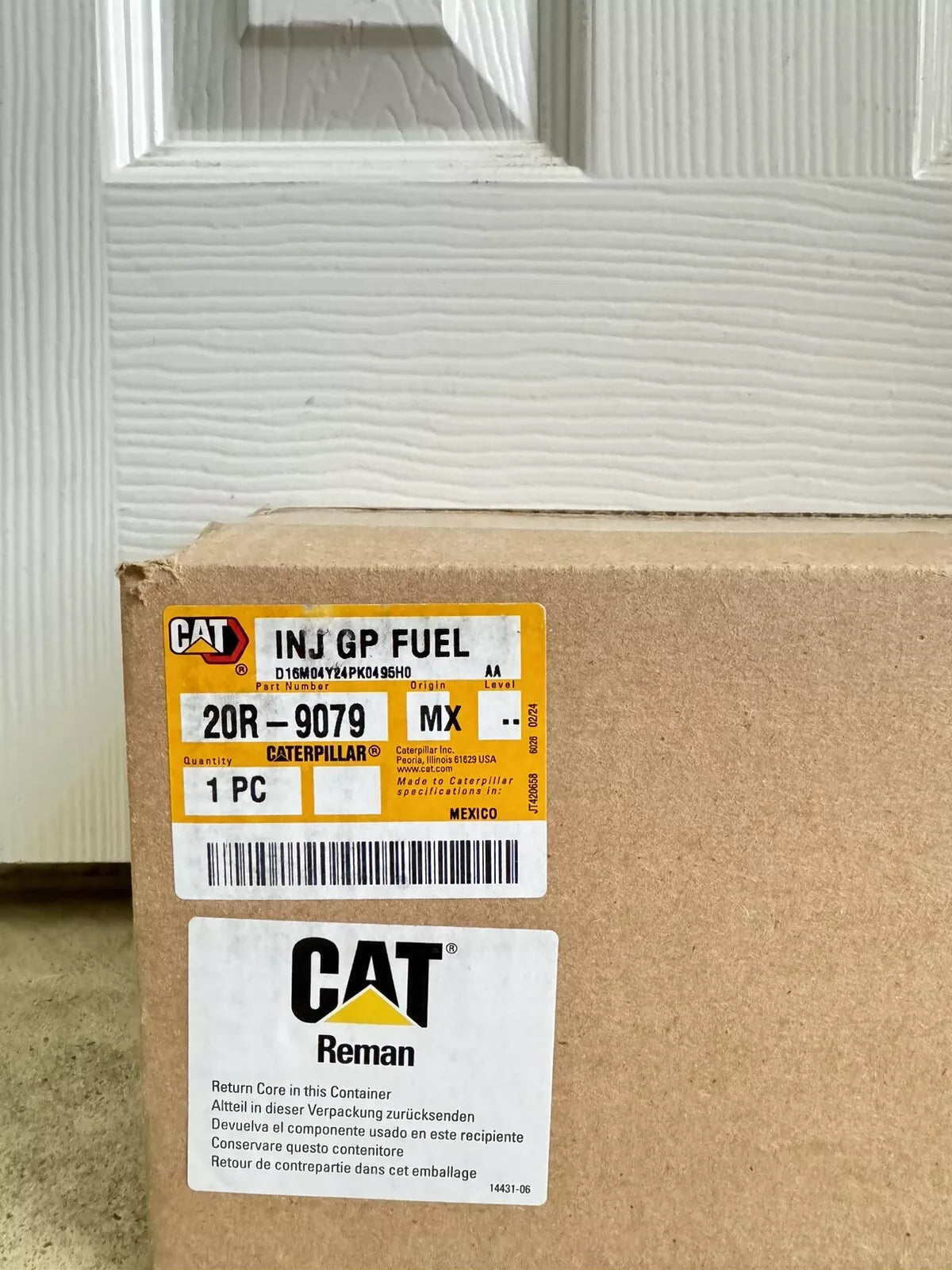 CAT 20R-9079 Diesel Injector / New Sealed - Injector for Diesel Engine