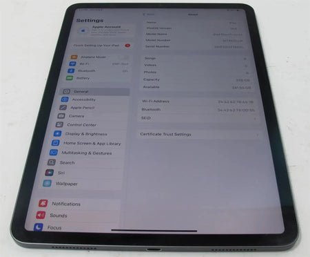 Apple iPad Pro 1st Generation A1980 256GB 11" Wi-Fi MTXQ2LL/A - Good working