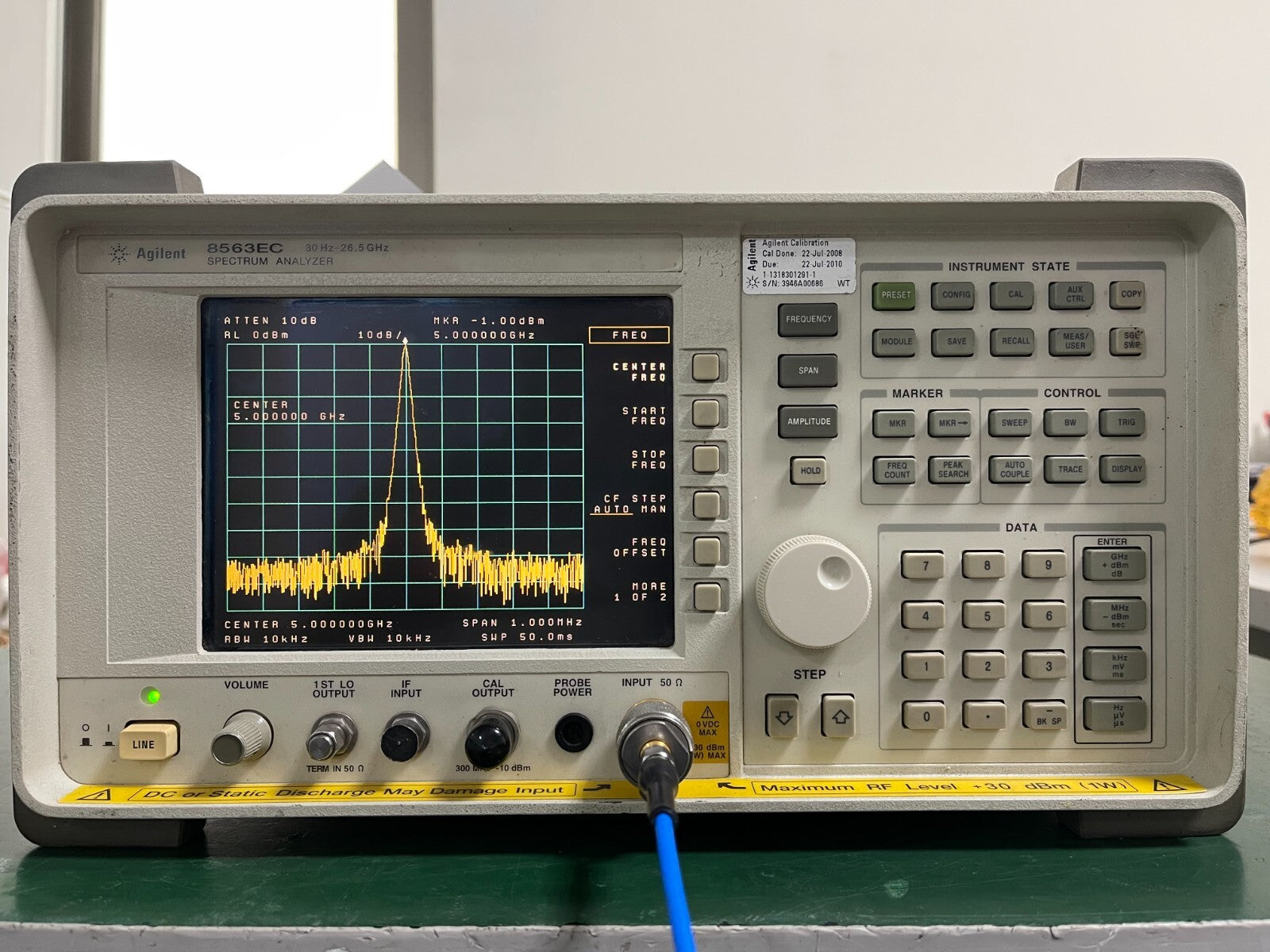 Agilent 8563EC 30Hz - 26.5GHz Spectrum Analyzer w/ opt. 006, 007  -0686
