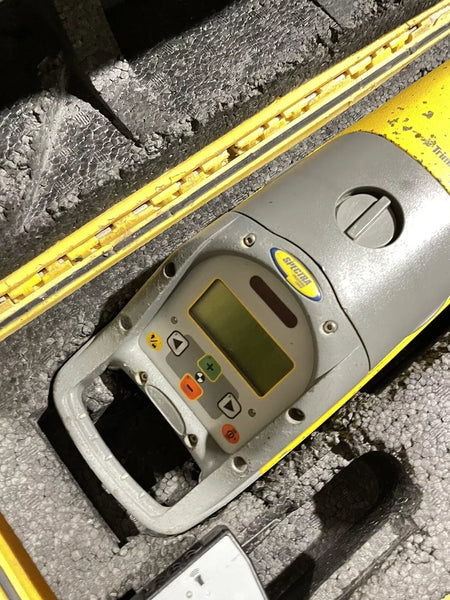 Spectra Trimble DG511 Precision Pipe Laser Kit