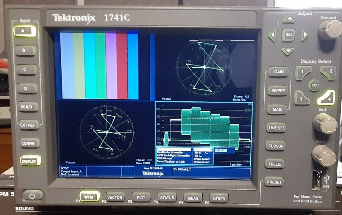 Waveform Vector Monitor 1741C by Tektronix
