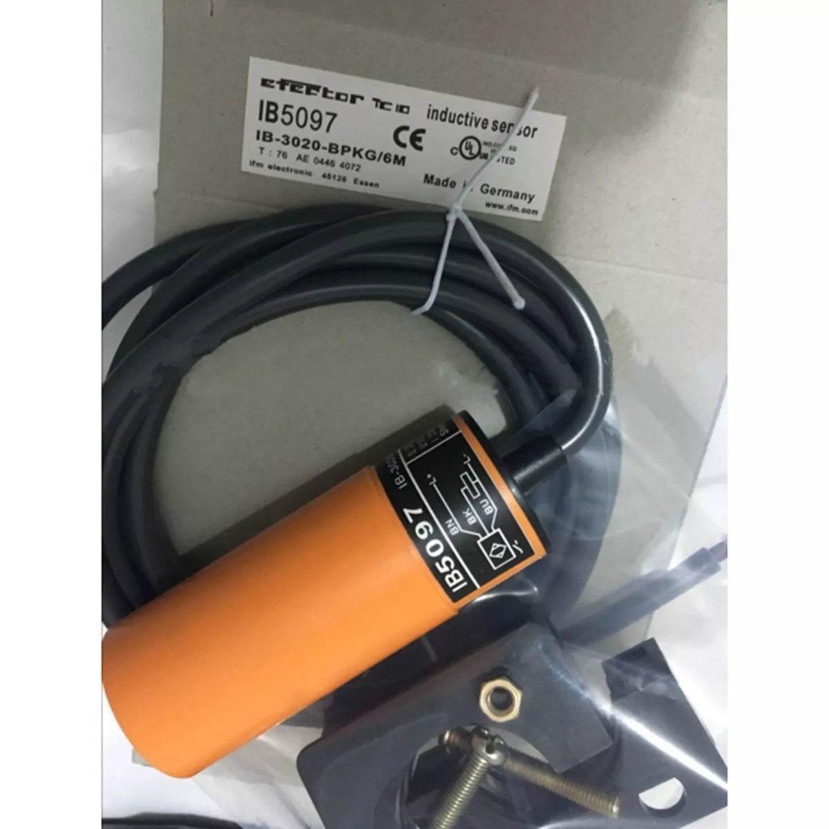 IFM IB5097 IB-3020-BPKG Induction Sensor Proximity Switch