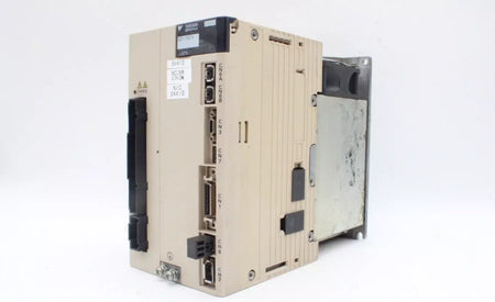 YASKAWA SGDV-120A21A AC Servo Drive 1.5KW 200-230VAC 50/60HZ 3 Phase