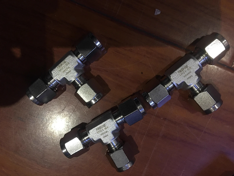 UNILOK 3161 UUT-04 Connector