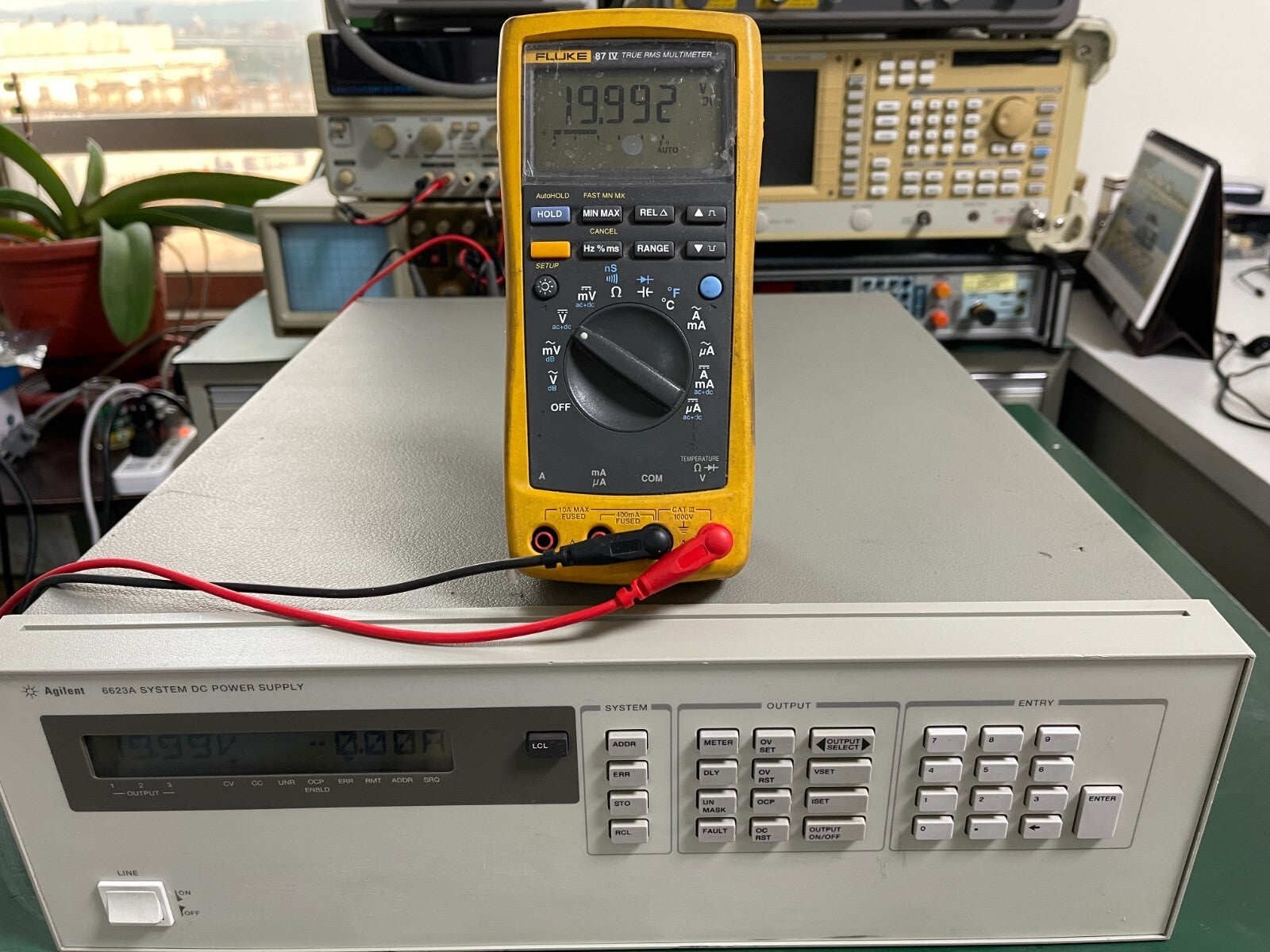 HP Agilent 6623A System DC Power Supply 3 outputs _0938_0943 - XG eqpt