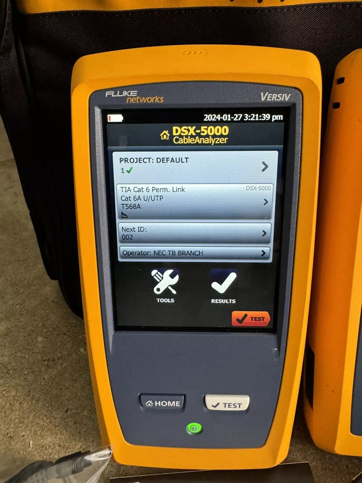 Fluke Networks DSX-5000 Versiv Cat6 LAN Cable Certifier Tester (CAL 2023-2024)