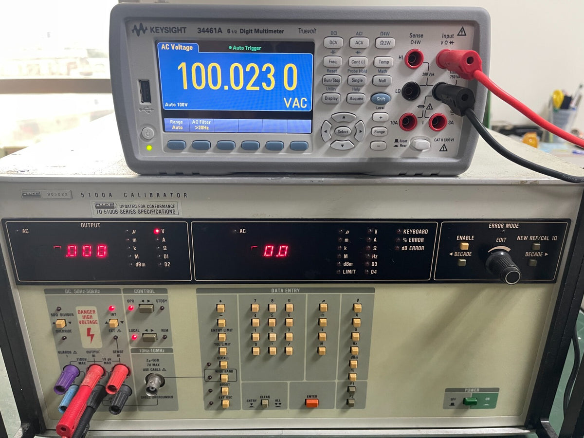 Fluke 5100A Calibrator (Front panel updated To 5100B Series Specifications)_5022 - XG eqpt