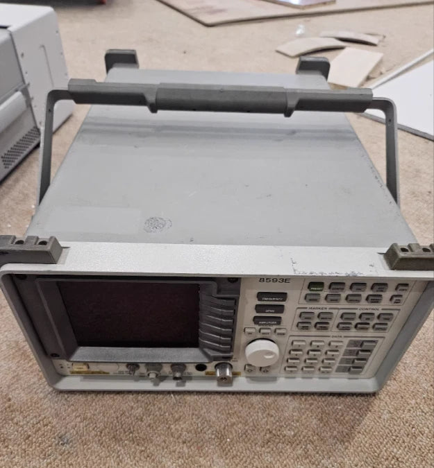 1PC Agilent / HP 8593E 22 GHz Portable Spectrum Analyzer/xg