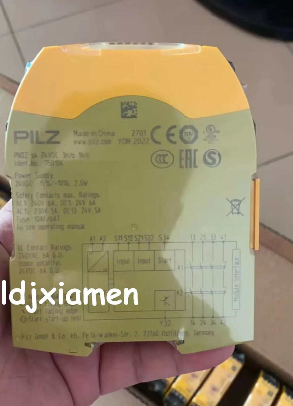 1pcs brand new PILZ PNOZ s4 24VDC 3n/o 1n/t 750104/