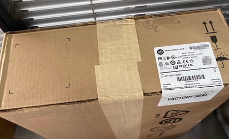 1PCS SURPLUS ALLEN BRADLEY 2711P-T15C22D9<wbr/>P /B