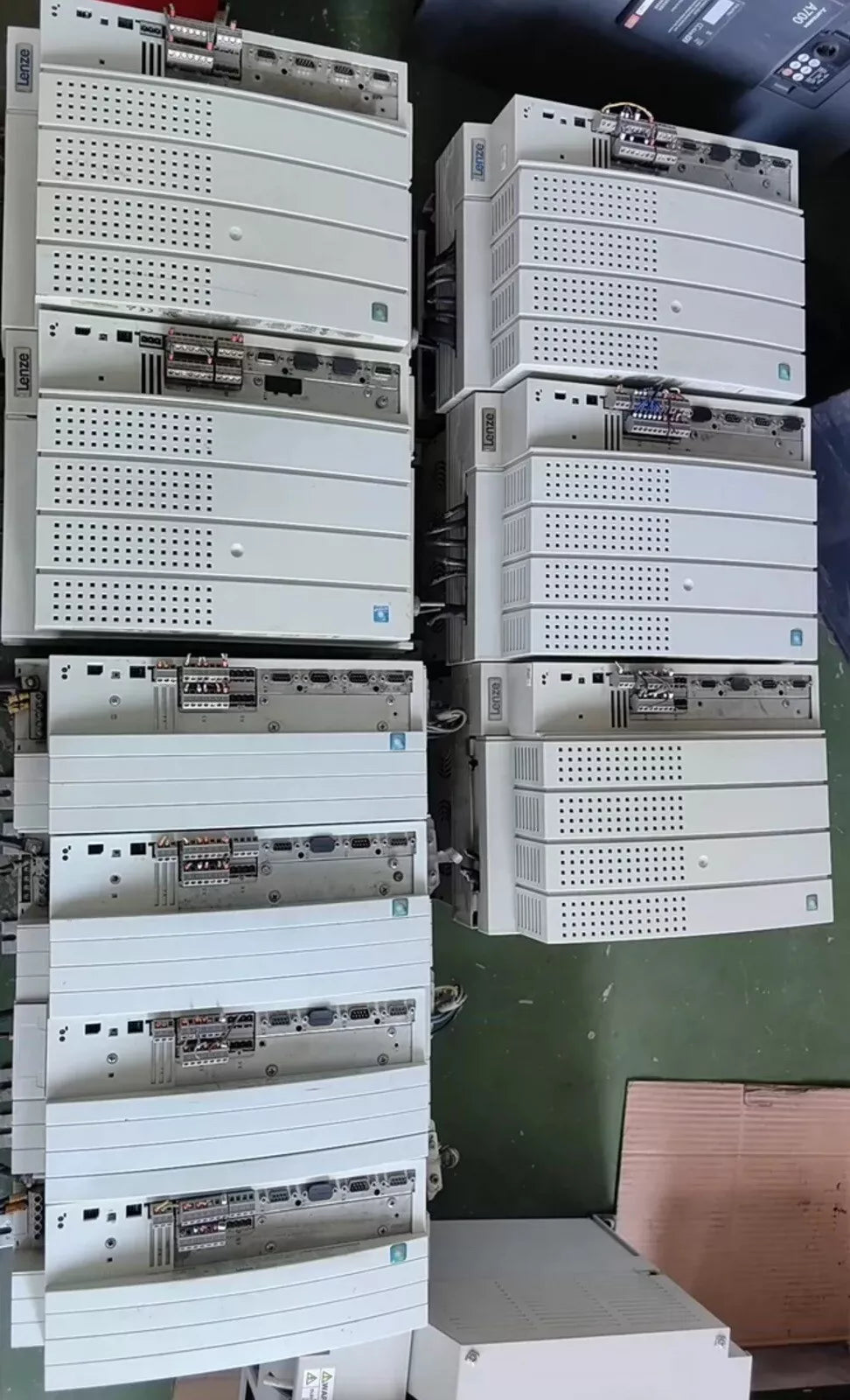 Lenze EVS9325-ES Un-tested Frequency Converter