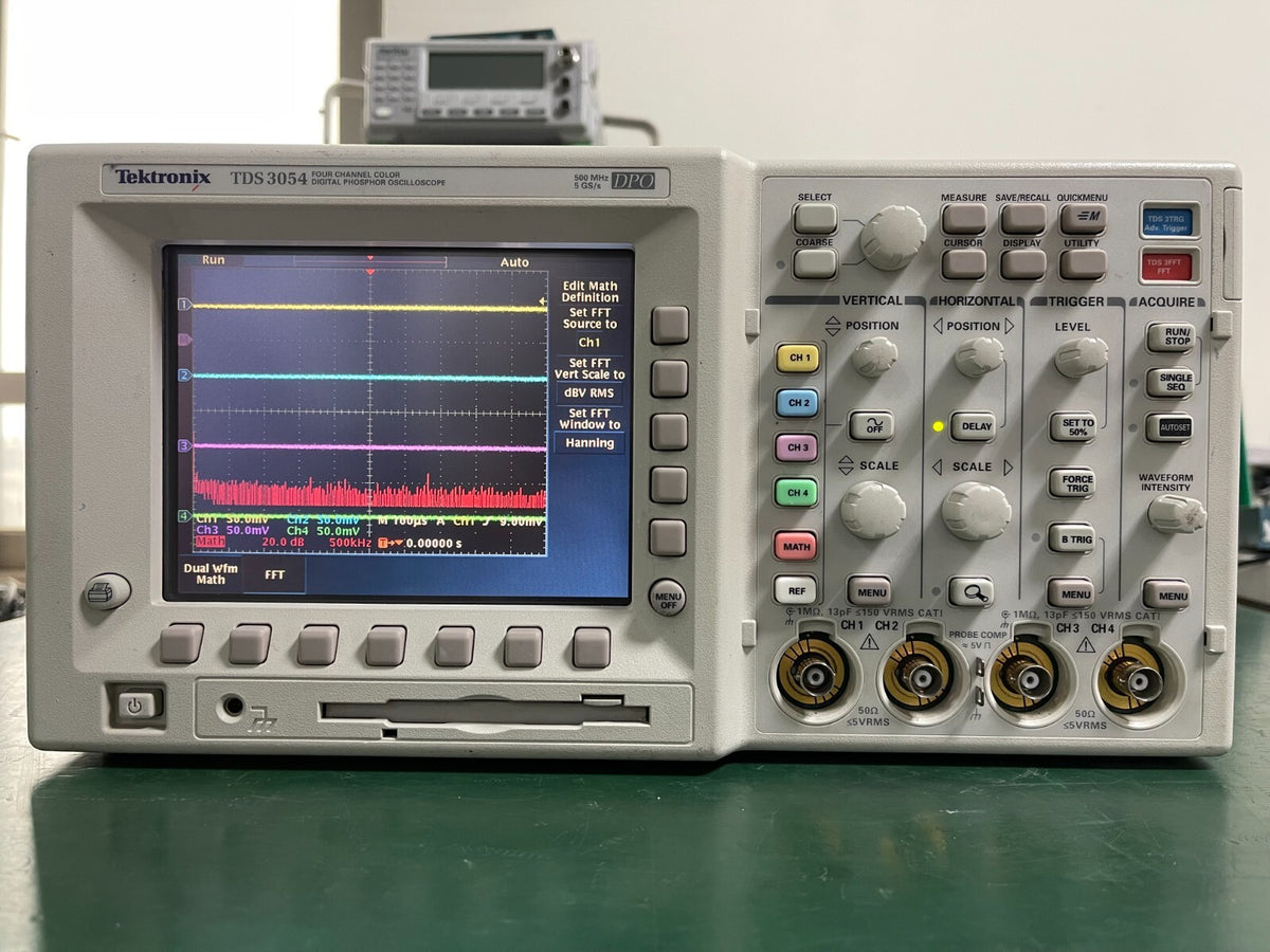 Tektronix TDS3054 Oscilloscope , 4CH , DPO , 5GSa/s , SPC Self-test PASSED_ 4296 - XG eqpt
