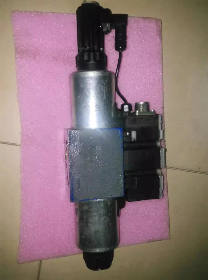 Rexroth 4WREE 10 E75-22/G24K31/A1V Proportional Directional Control Valve