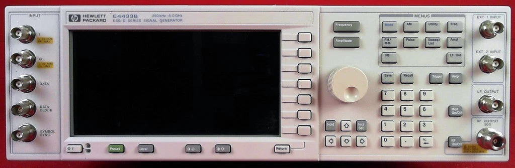 HP Agilent Keysight E4433B Signal Generator with Options UN8, UND, UN5, 100, 1E5