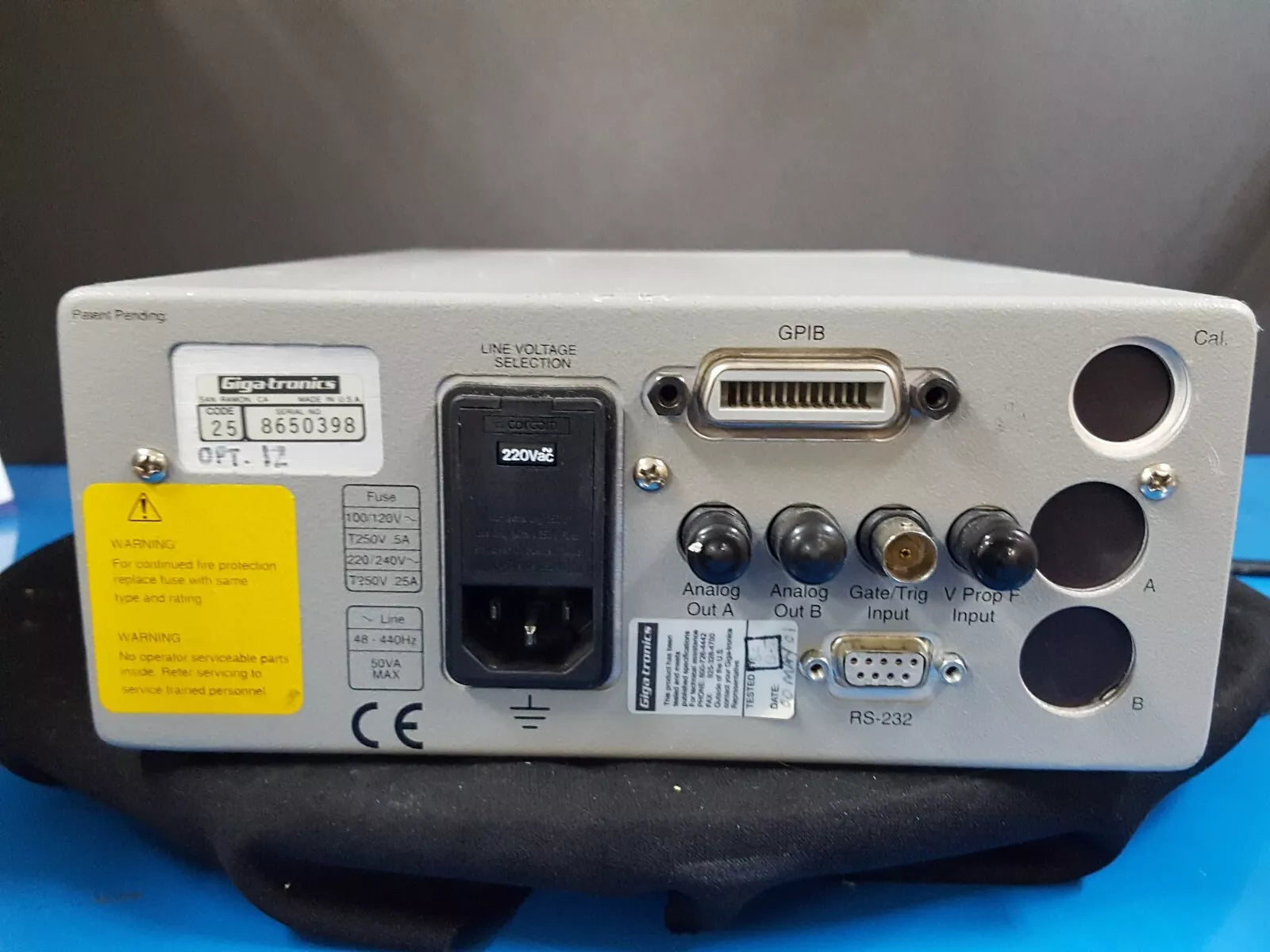 Gigatronics 8652A Universal Power Meter with Option 12 (0398)