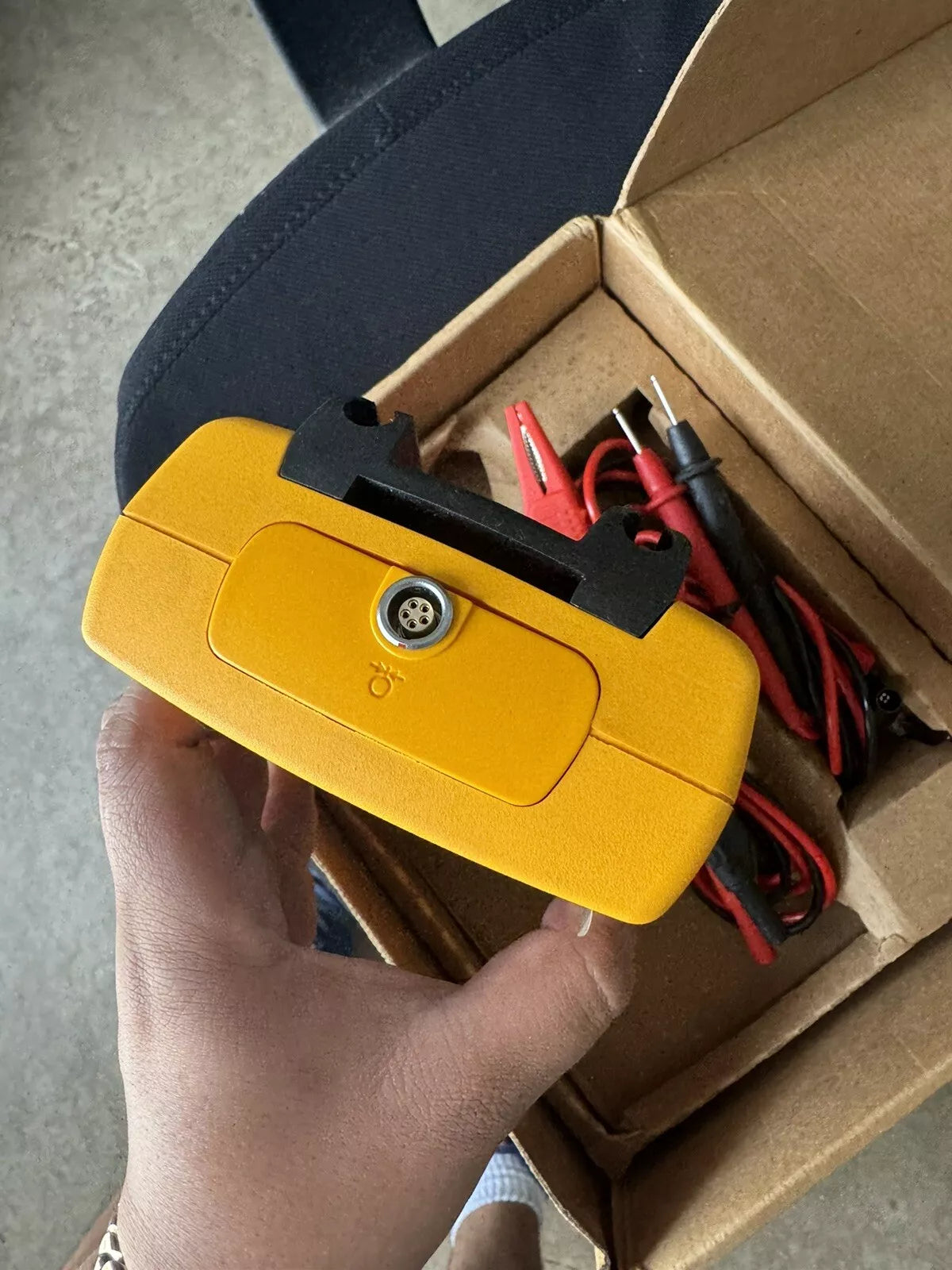 FLUKE 725 Multifunction Process Calibrator with Factory Box - Excellent Condition