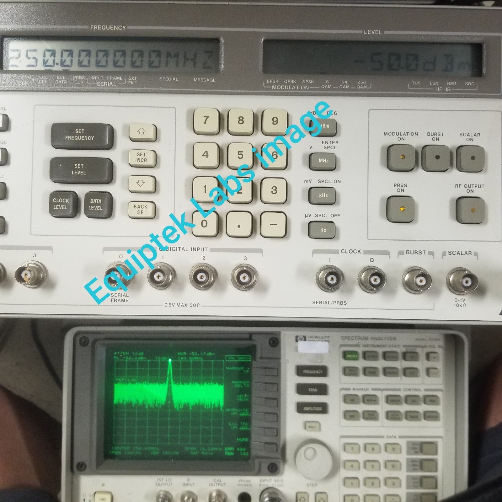 HP 8782A 250 MHz Vector Signal Generator