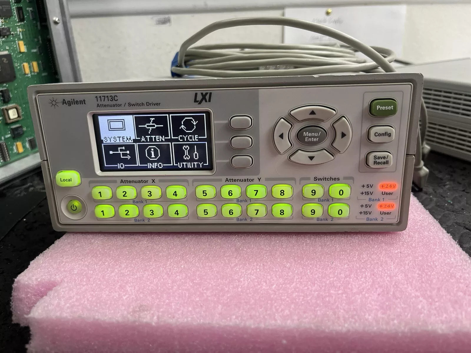Agilent LXI 11713C Attenuator / Switch Driver +5, +15, +24V 2 Banks
