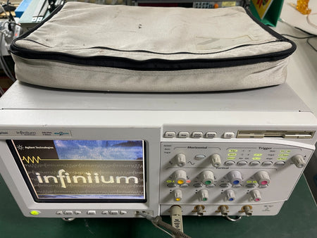Agilent Infiniium 54831B 600MHz 4GSa/s , w/ P6139A , 1160 series accessory -0809 - XG eqpt