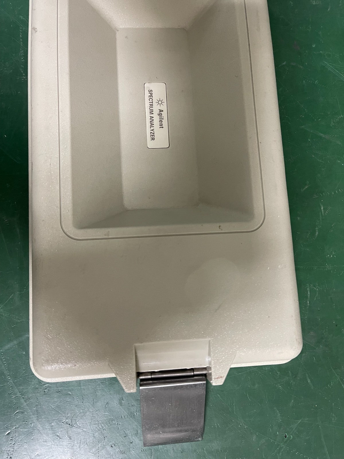 HP Agilent 8920A / 8920B / 856xE / 856xEC front panel cover p/n 08920-90015