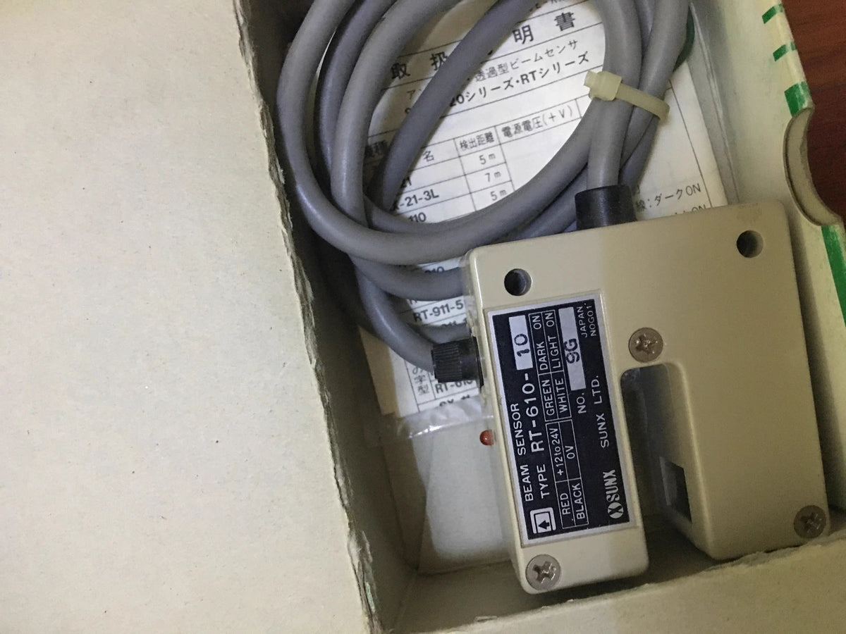 SUNX RT-610-10 High-Performance Photoelectric Sensor