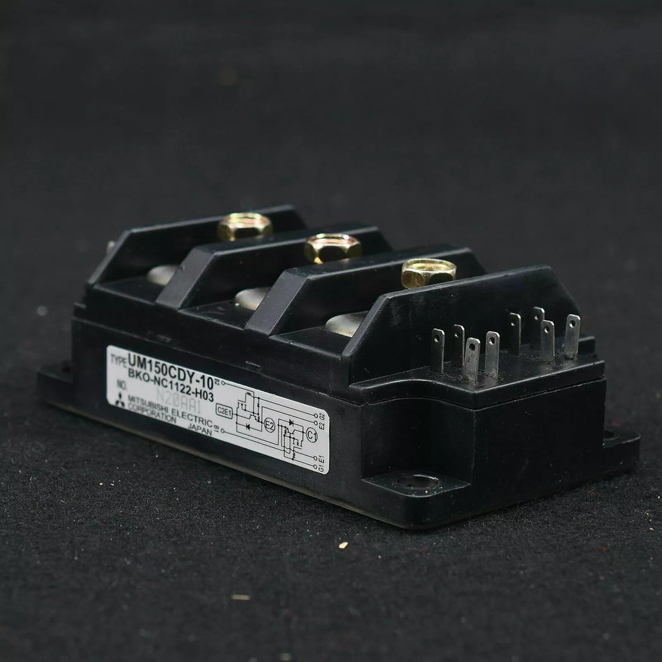 Mitsubishi UM150CDY-10 PLC Module UM150CDY10 New In Box