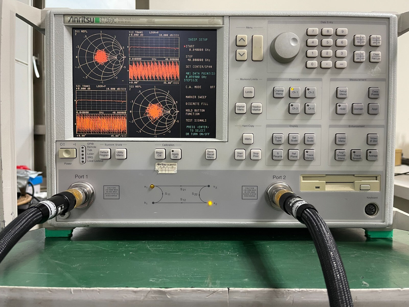 Anritsu 37269C 40MHz to 40GHz Vector Network Analyzer w/ Opt.2A