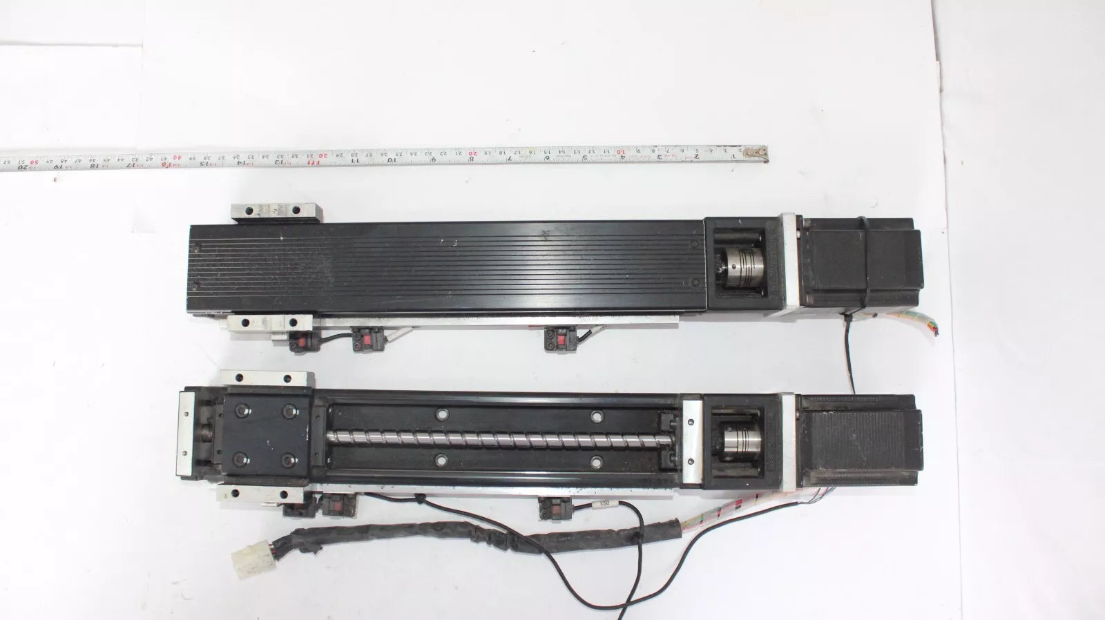 THK KR30H10A-0200-0 LM Guide Actuator with Leadshine Stepper Motor