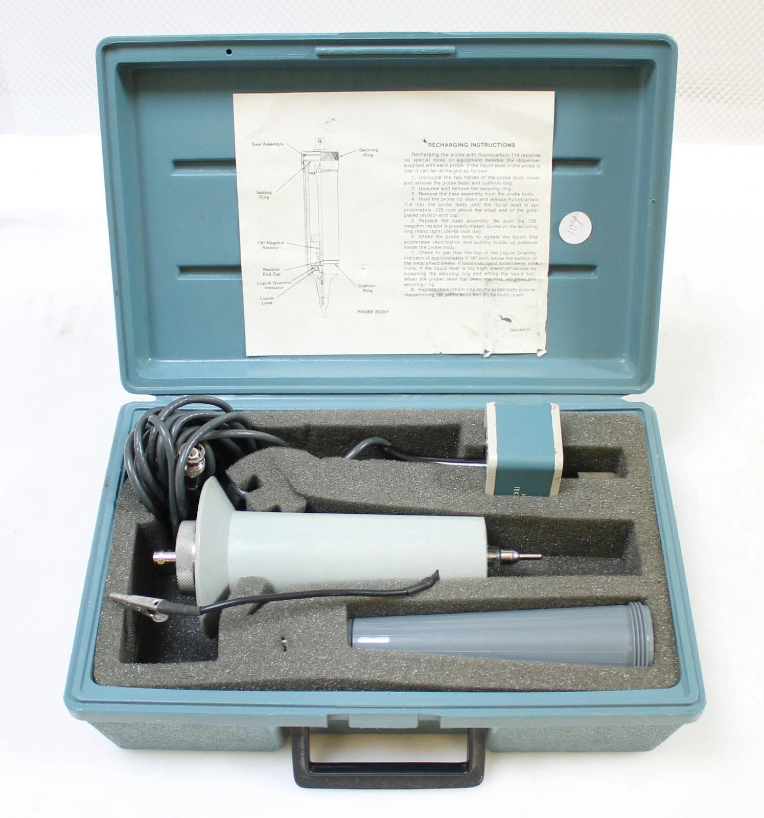 Tektronix P6015 1000x High-Voltage Probe with Case