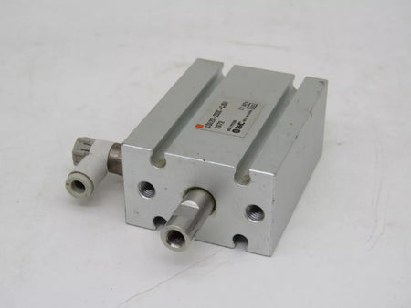 New SMC CDU20-20DC-CJS 1072 Pneumatic Cylinder 0.7MPa