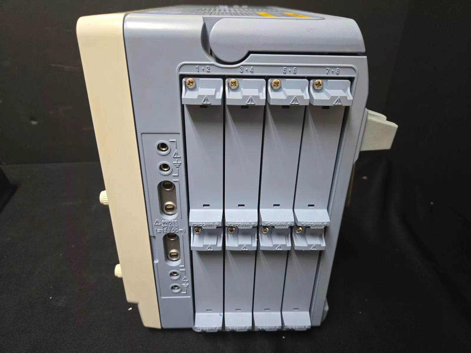 Yokogawa DL850V ScopeCorder Suffix -M-HJ/B5/HD1/C20/G2/P4 (4165)