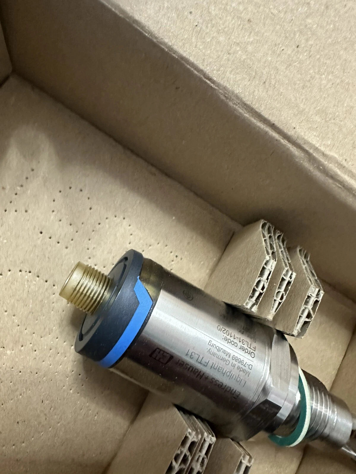 Endress Hauser FTL31-1102/0 Liquiphant FTL31 Vibrating Level Switch 10-30V-DC