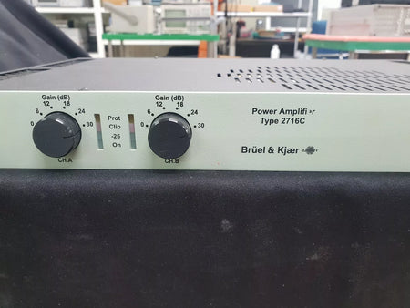 B&K Type 2716-C-001 Audio Power Amplifier