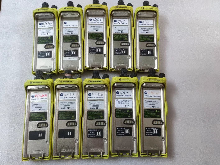 1pcs Motorola XTS5000R  NO battery