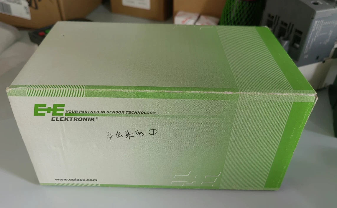 E+E EE210-M1T3A6D1 Temperature and Humidity Sensor