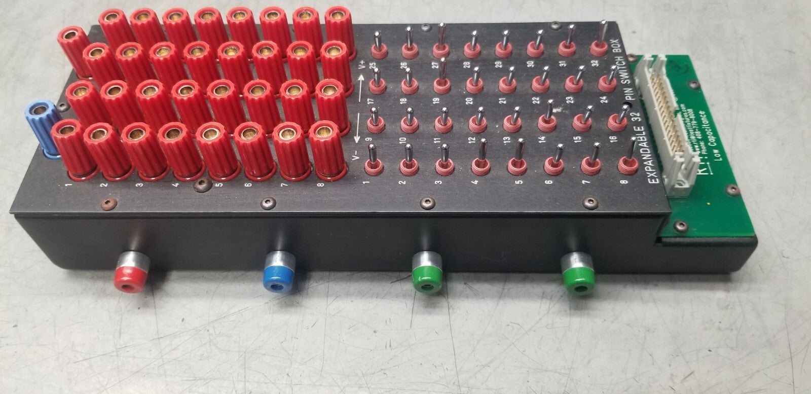 Signal Breakout Box IDC to Banana Jacks 32 Pin Low Capacitance by Robson