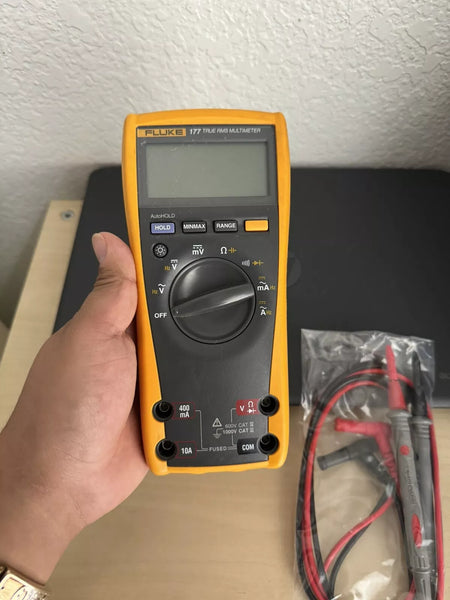 FLUKE 177 True RMS Multimeter with Lead Set - Tested
