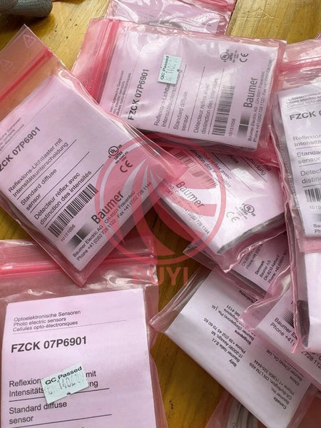 New BAUMER FHCK 07P6901 Diffuse Photoelectric Sensor