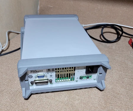 E3642A Keysight Agilent DC power supply, dual range: 0-8V/ 5A and 0-20V/ 2.5A