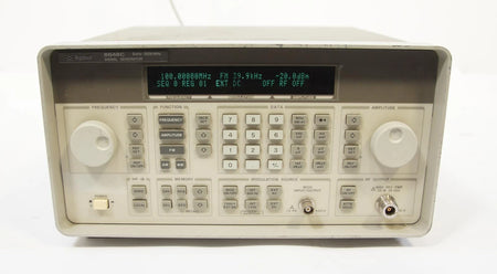 HP / Agilent 8648C Synthesized Signal Generator 9 kHz - 3200 MHz