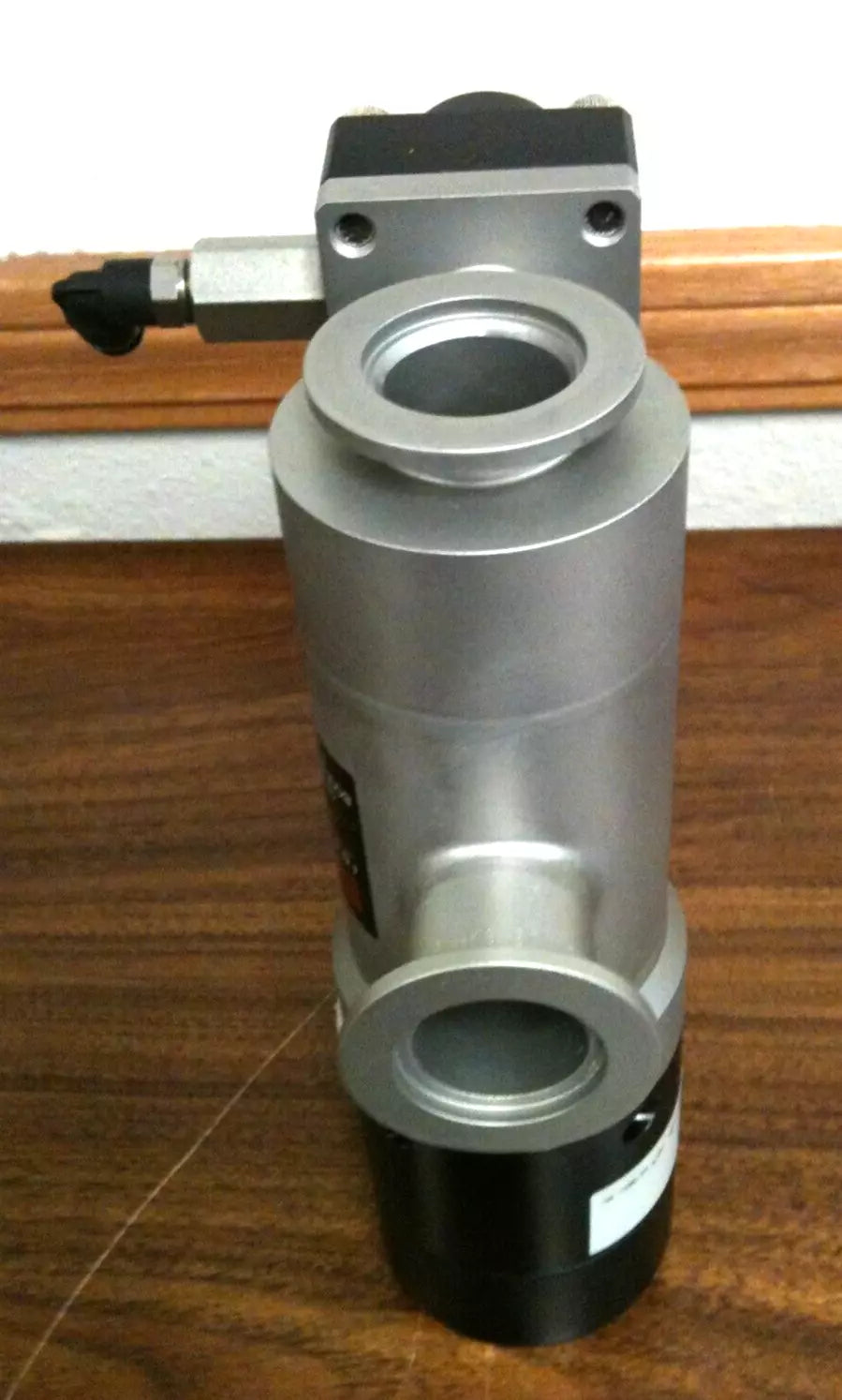 MKS 100991588 Pneumatic Right Angle Valve